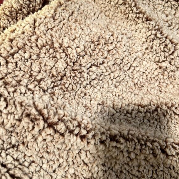 Thread & Supply pullover Sherpa size small - Picture 8 of 9